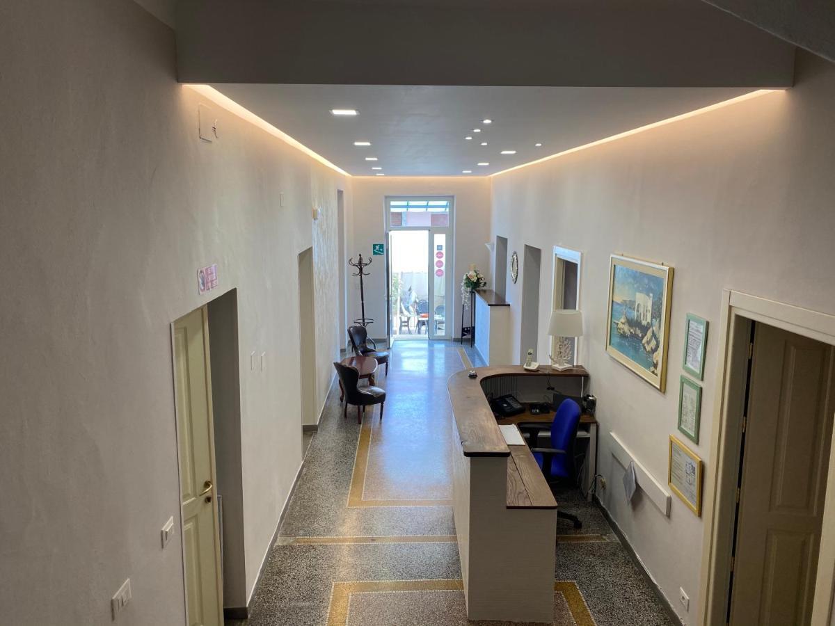 Hotel Ines Varazze Εξωτερικό φωτογραφία